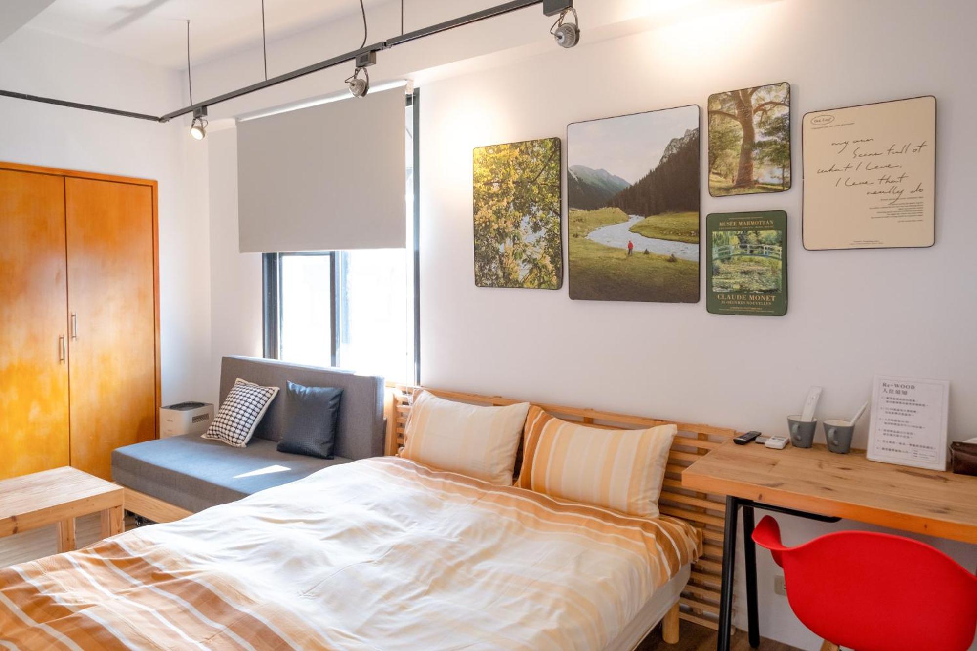 Re+Wood Guesthouse Тайнань Экстерьер фото